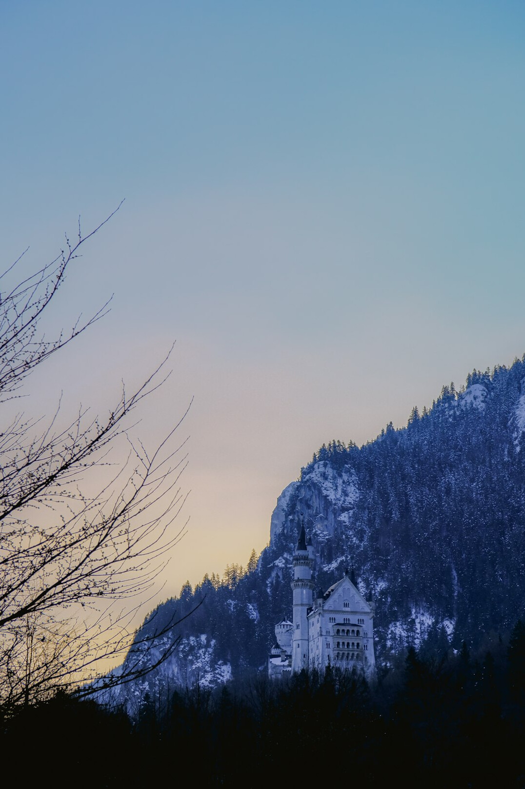 neuschwanstein at sunset